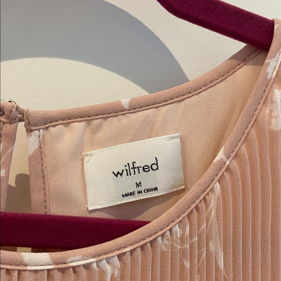 Wilfred Blush Pleated Top - Picture 4 of 7